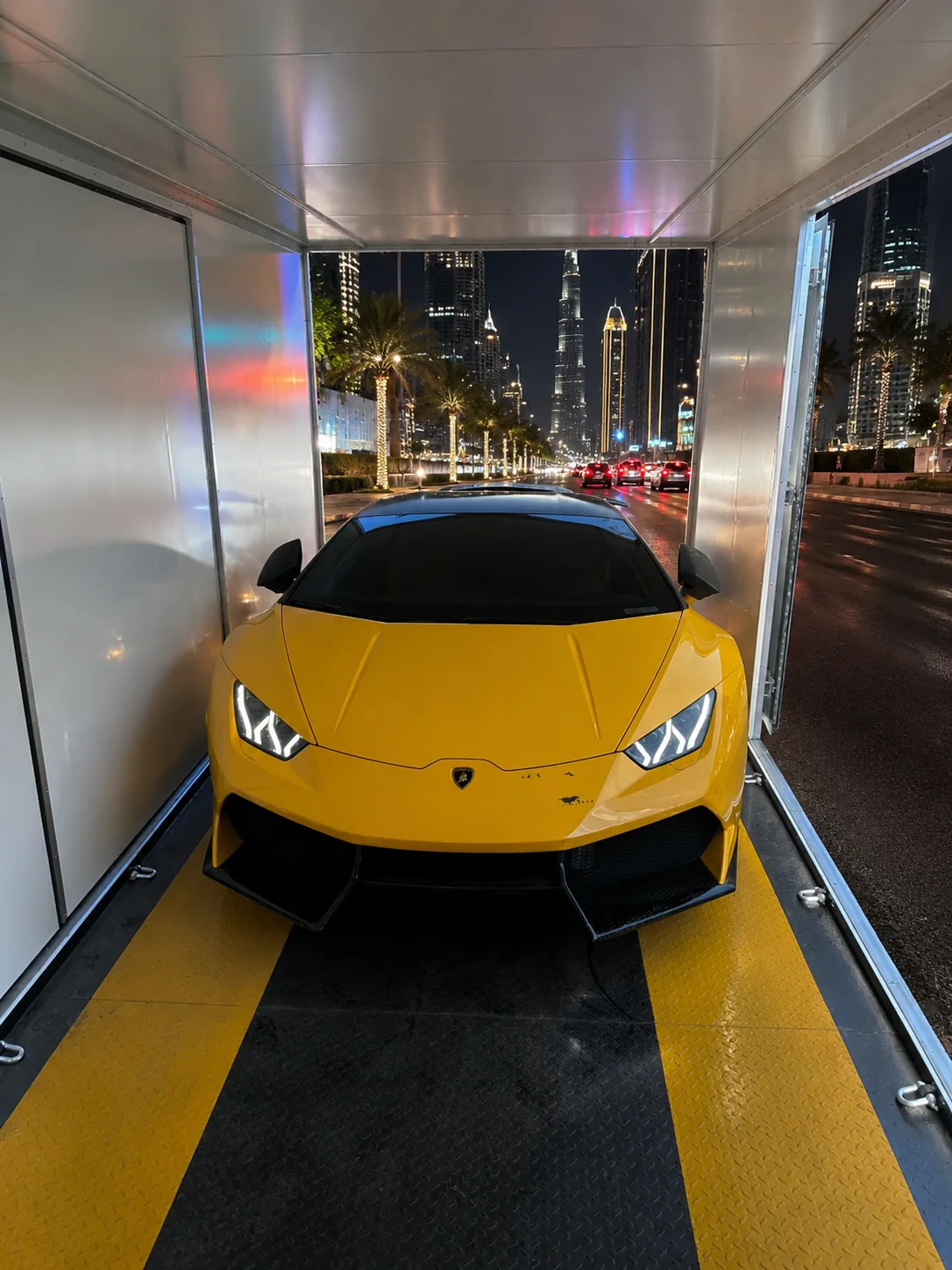 سطحه الإمارات إلى السعودية